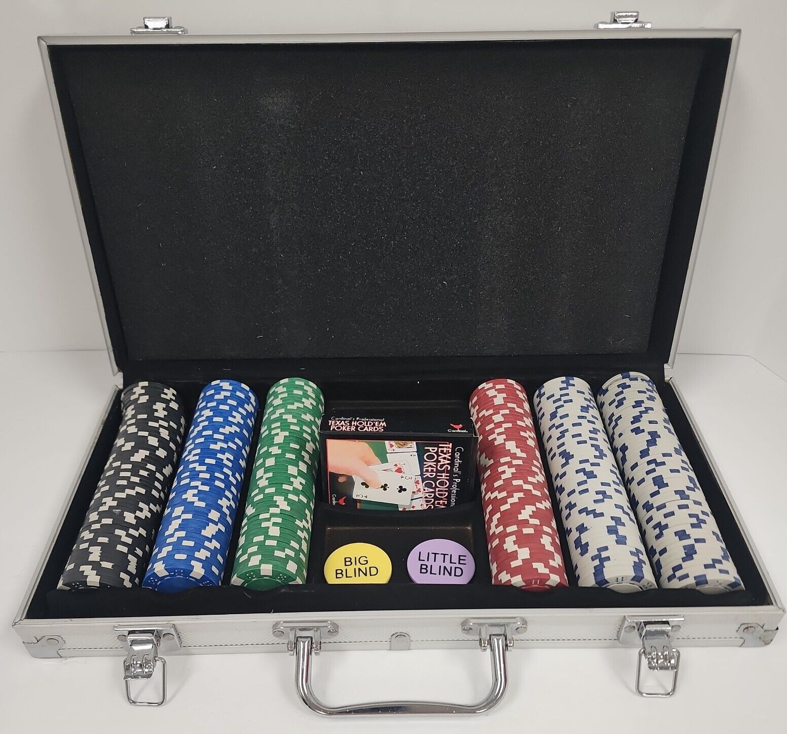 Poker Set Texas Hold-em Briefcase Game Professional Poker Casino Set W/ Case 300