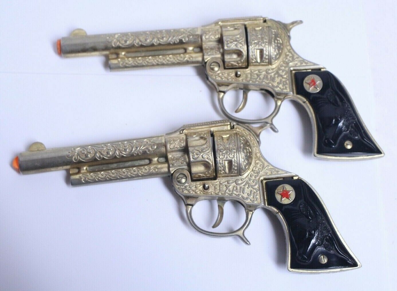 Nice Pair Of Vintage Hubley Texan Jr Gold Plated Die-cast Toy Cap Guns