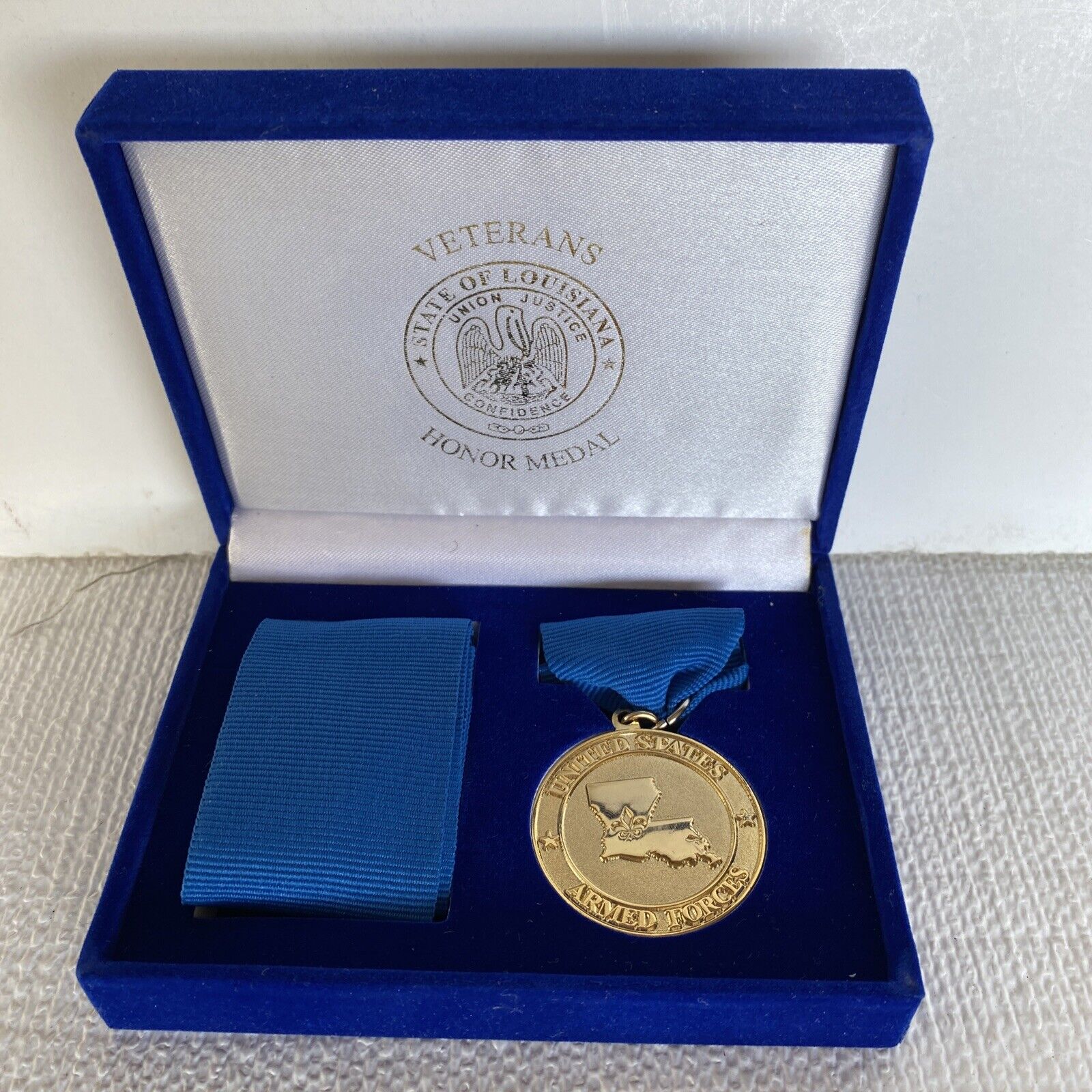 Veterans State Of Louisiana Honor Medal  With Case
